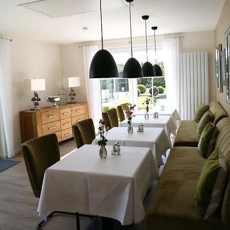 מלון Green Cottage *