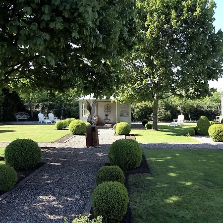 Green Cottage *