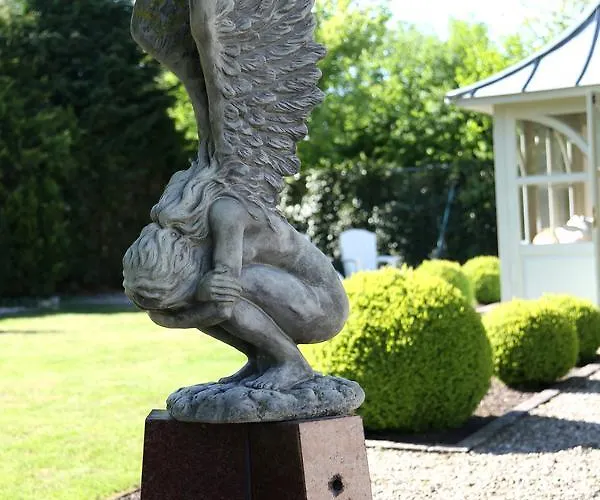 Green Cottage Hotel *